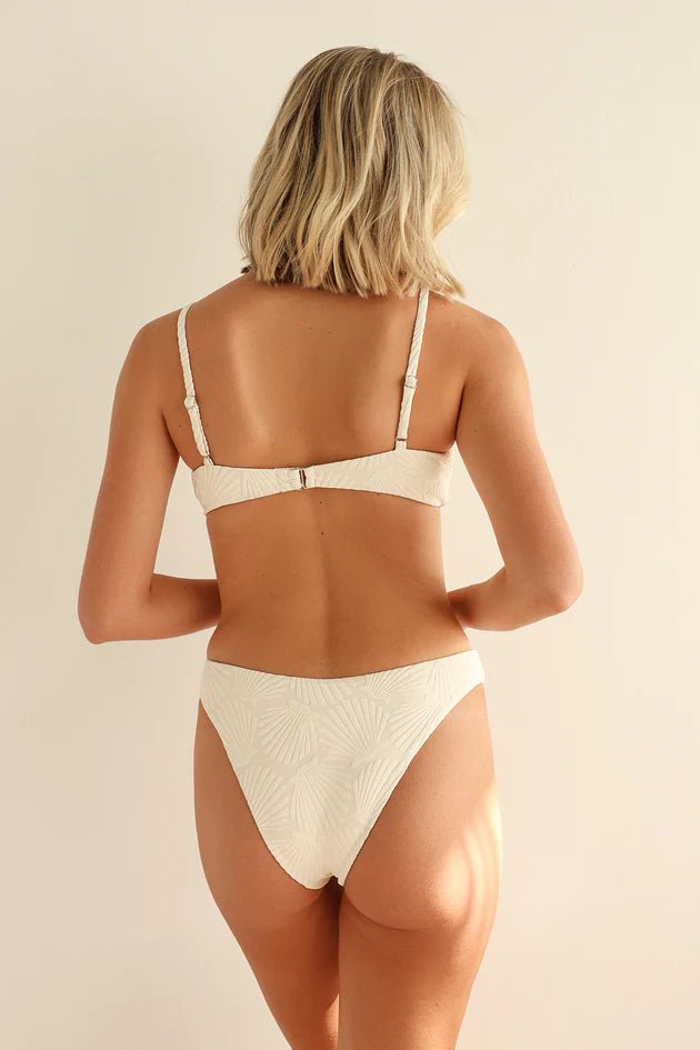 Dippin Daisys Zen Top, Nocturnal Bottom Gardenia Seashell Bikini - NeptunesBoutique