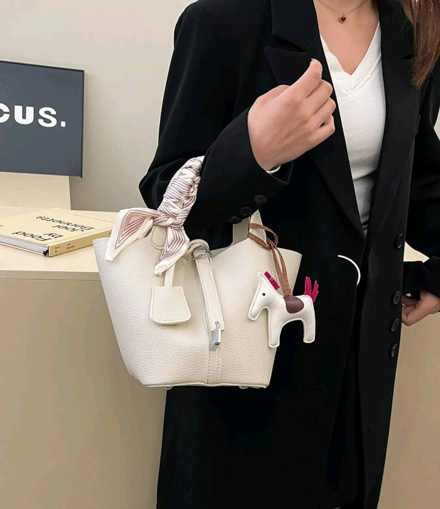 Fashionable Handbag (Colors Available) - NeptunesBoutique