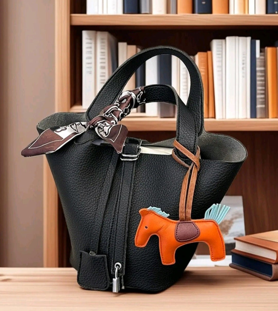 Fashionable Handbag (Colors Available) - NeptunesBoutique