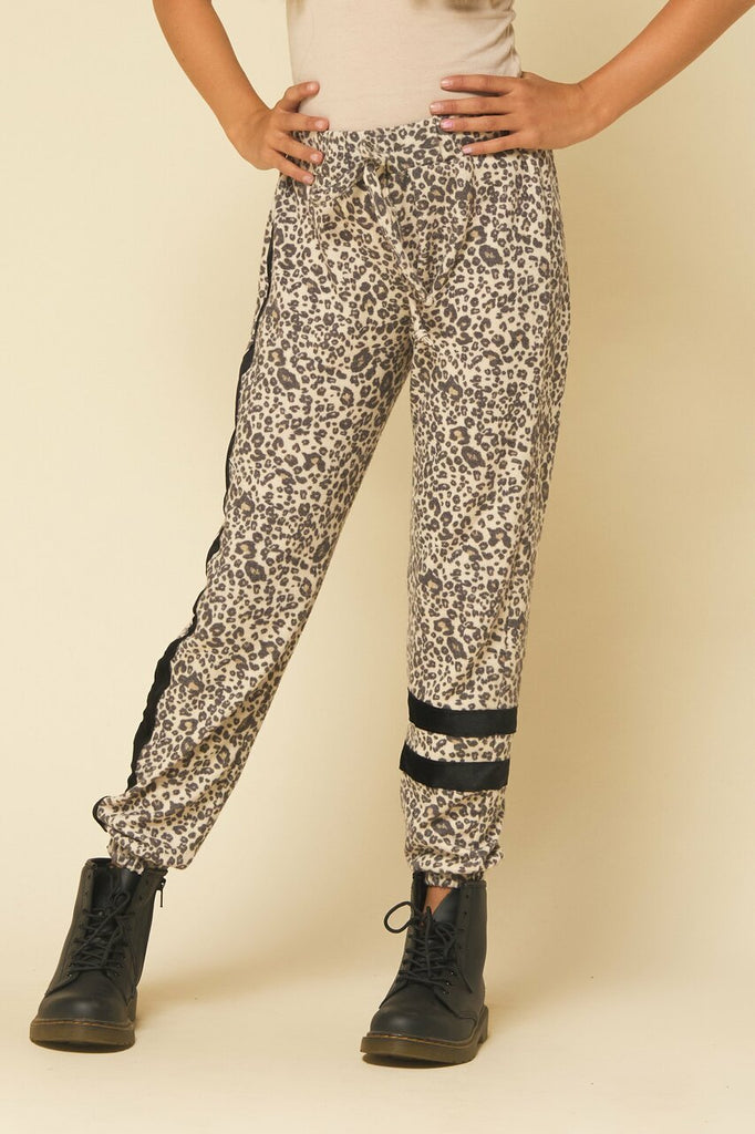 Vintage Havana Kids Cheetah Scrunch Jogger with Velvet - NeptunesBoutique