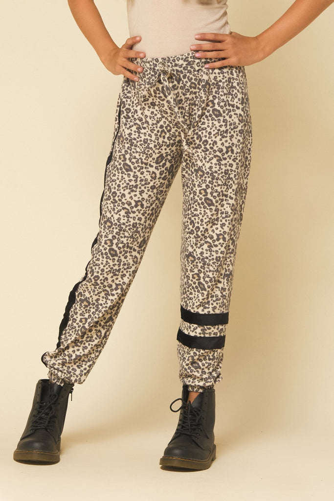 Vintage Havana Kids Cheetah Scrunch Jogger with Velvet - NeptunesBoutique